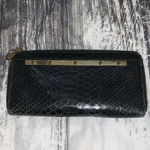 Vince Camuto wallet